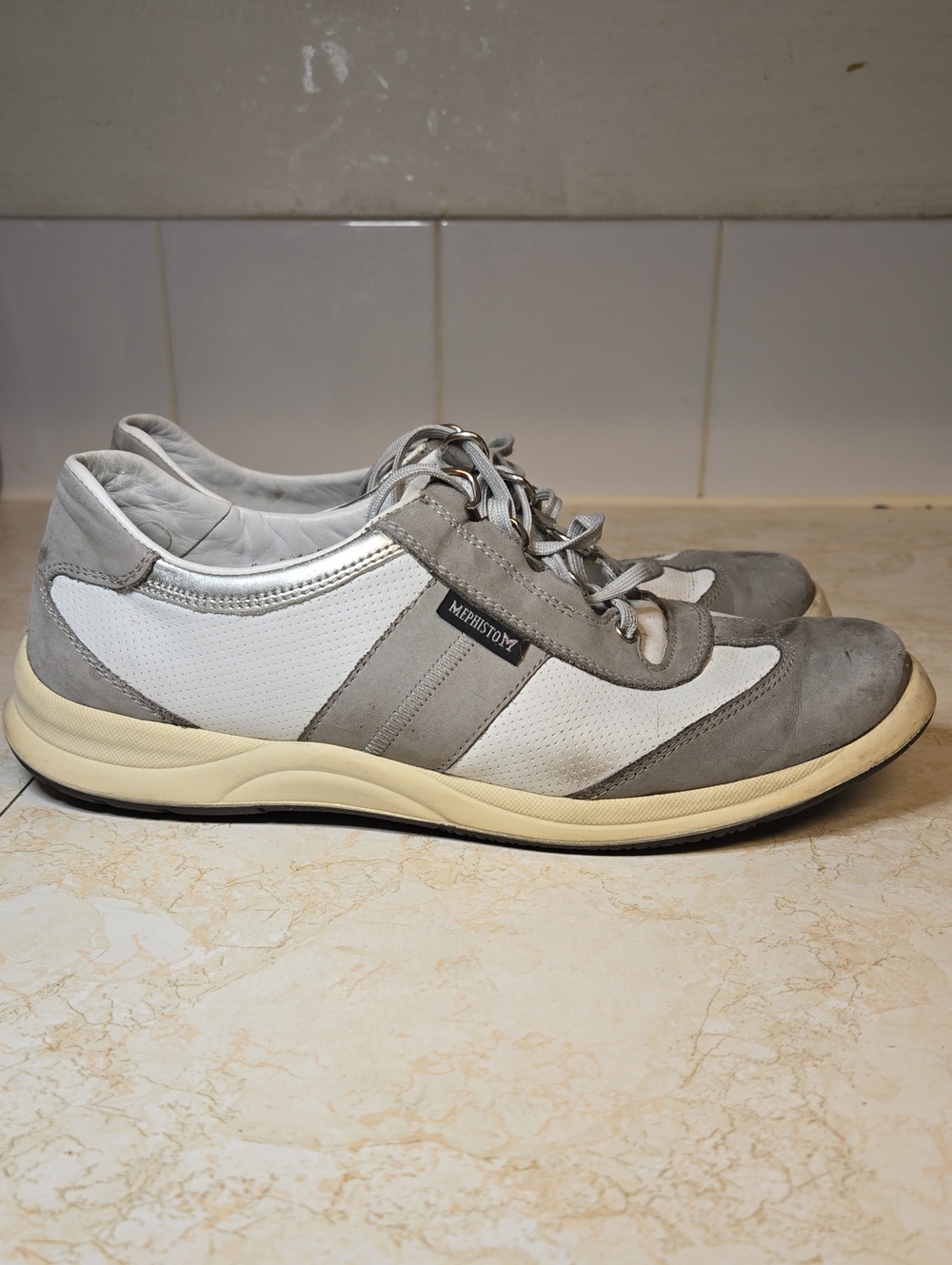 Mephisto Runoff Air Jet System Gray And White Leather Casual Sneakers